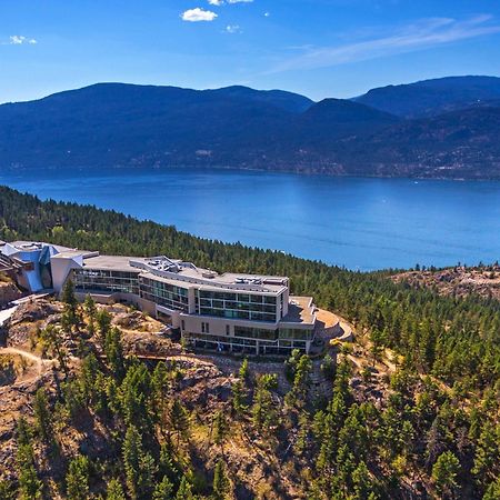 Sparkling Hill Resort And Spa - Adults-Only Resort Vernon Bagian luar foto