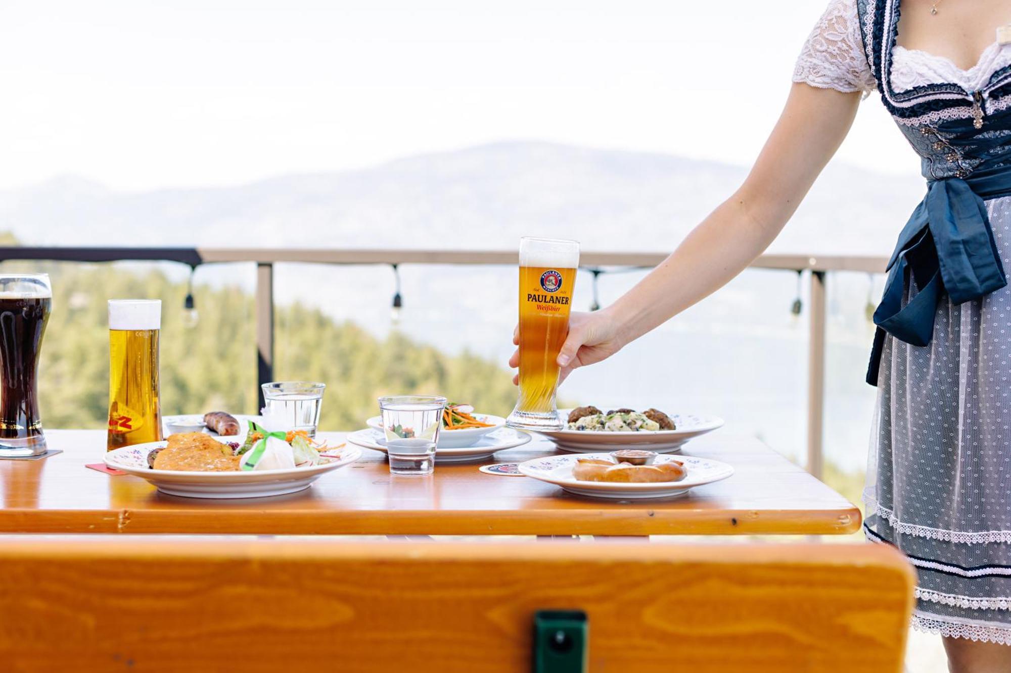 Sparkling Hill Resort And Spa - Adults-Only Resort Vernon Bagian luar foto