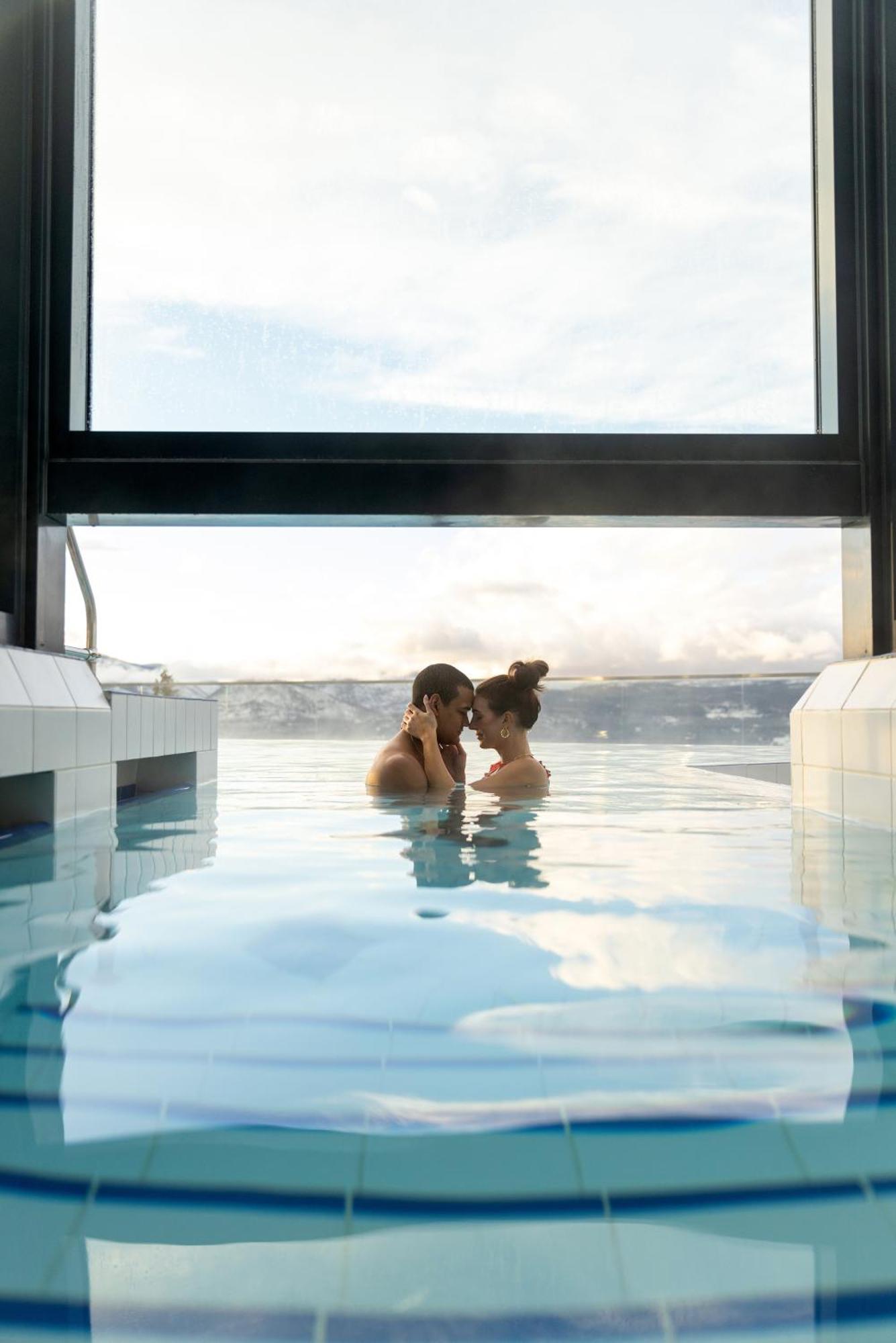 Sparkling Hill Resort And Spa - Adults-Only Resort Vernon Bagian luar foto