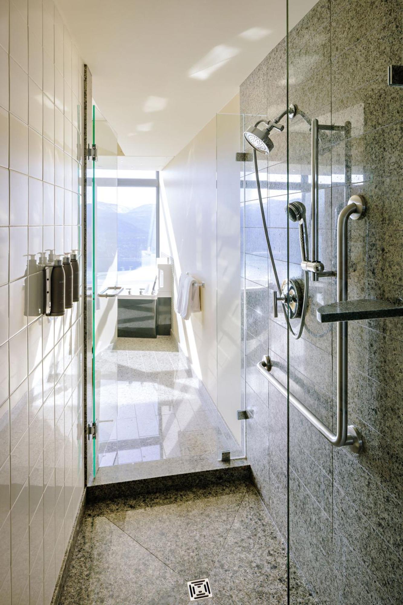 Sparkling Hill Resort And Spa - Adults-Only Resort Vernon Bagian luar foto
