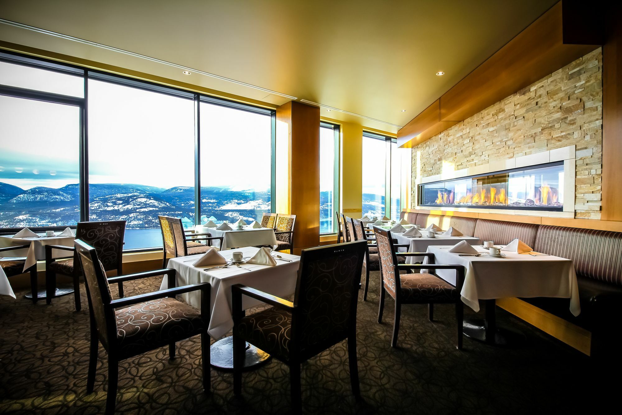 Sparkling Hill Resort And Spa - Adults-Only Resort Vernon Bagian luar foto